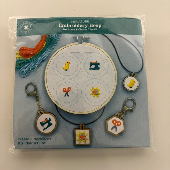 Missouri Star Quilt Co Miniature Embroidery Hoop Necklace & Charm Clip Kit NEW - Picture 1 of 5